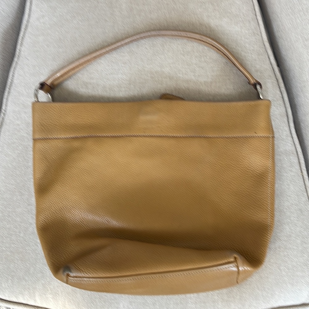 Prada bag - Picture 2 of 3